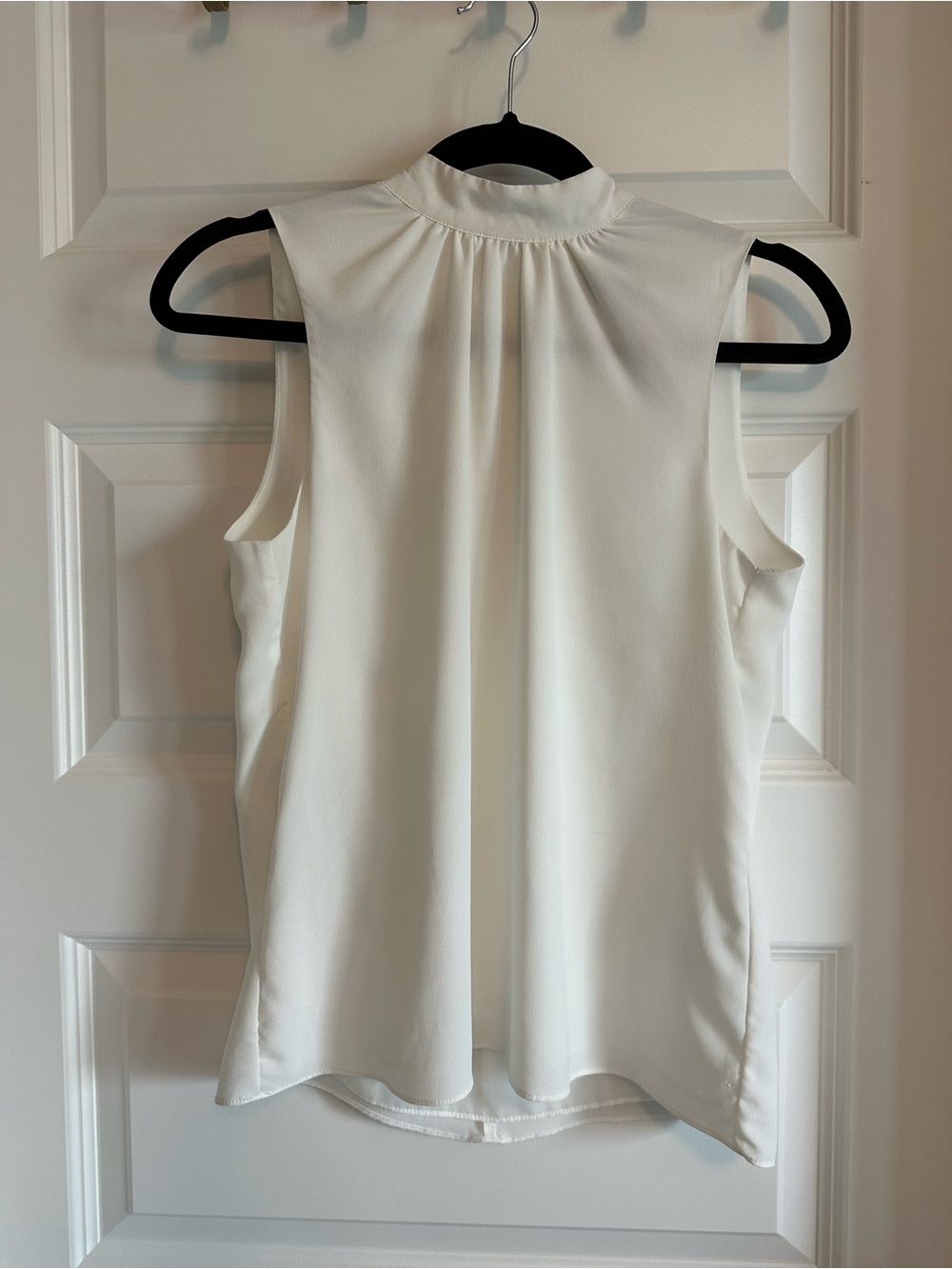 H&M - Sleeveless Mock Neck Shell Top - White
